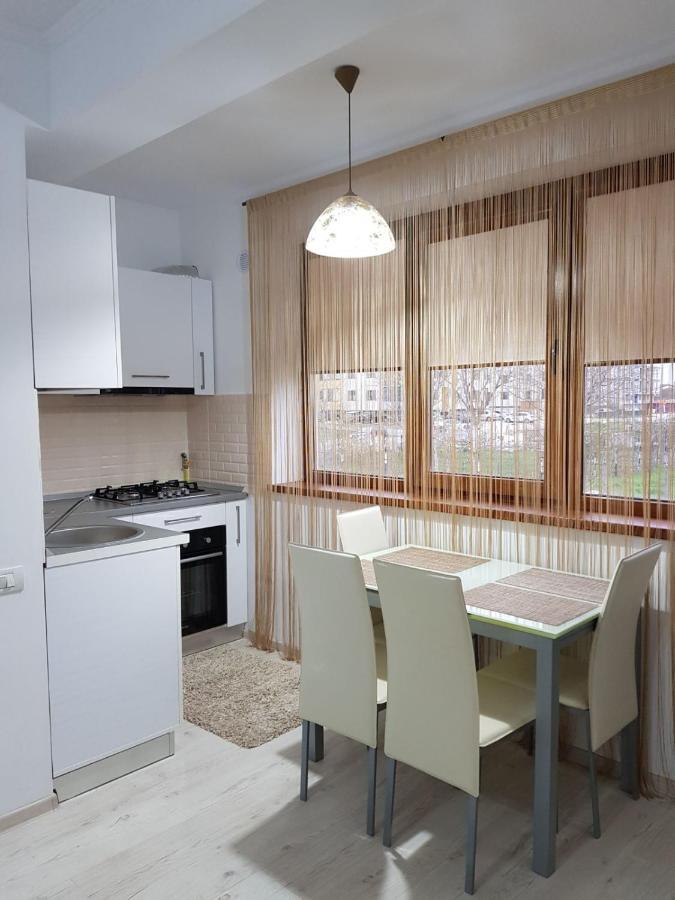 Sarah Apartment Constanţa Extérieur photo
